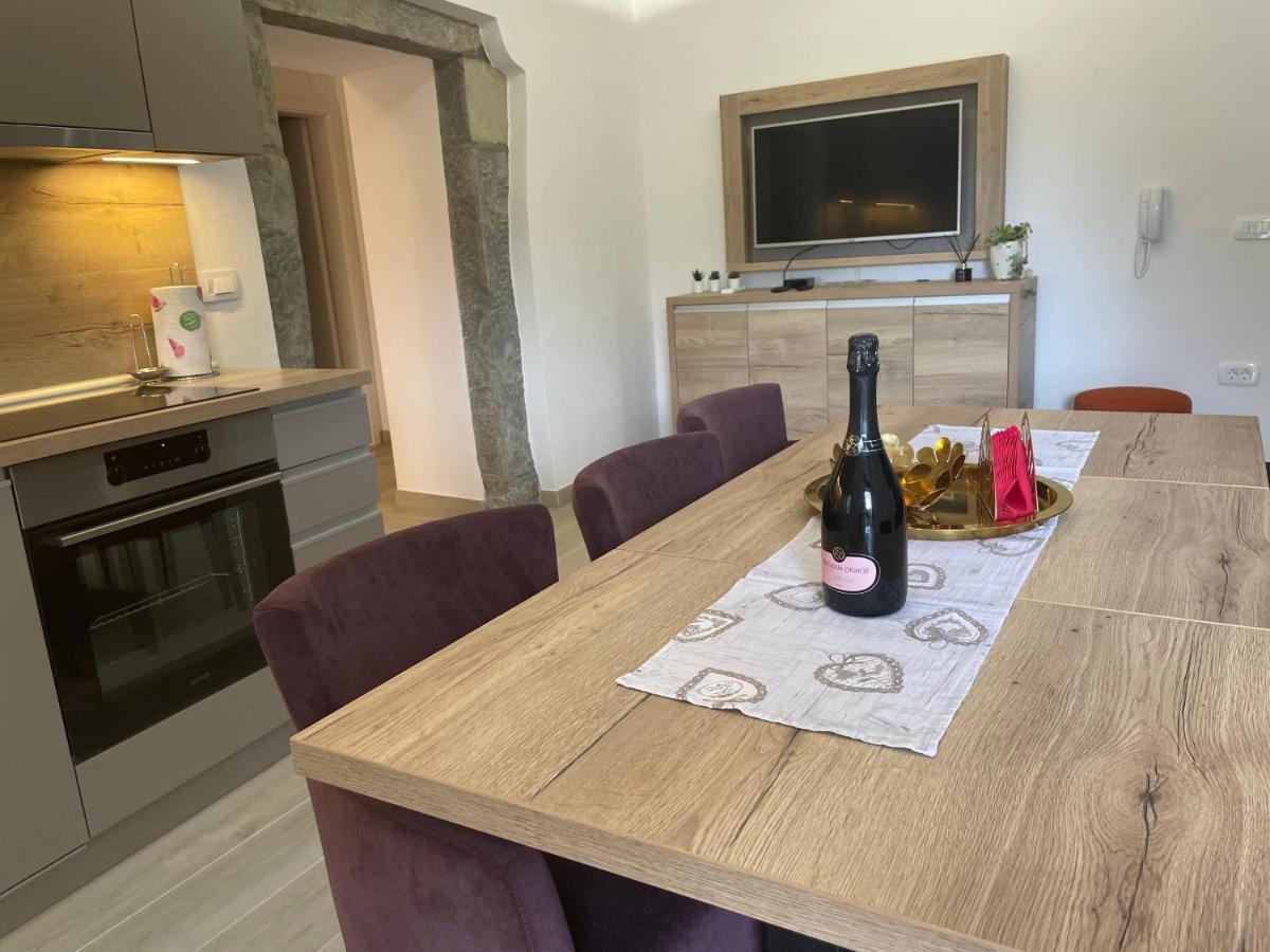 Villa Sanela Pobegi Bagian luar foto