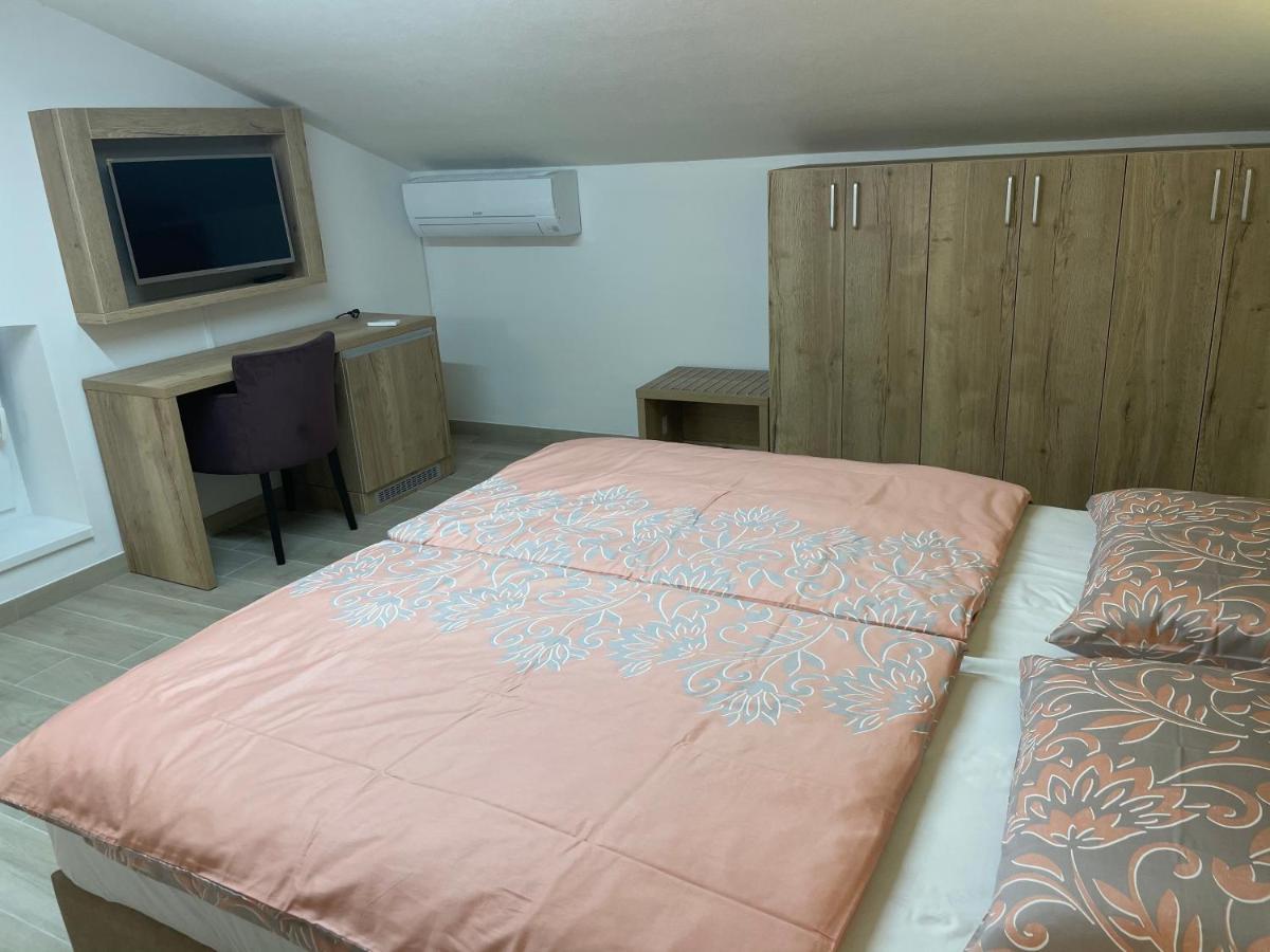 Villa Sanela Pobegi Bagian luar foto
